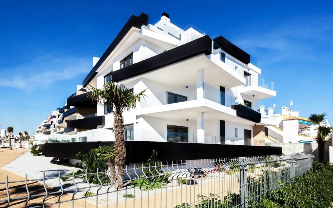 Casa Minimalista con Diseño Vanguardista